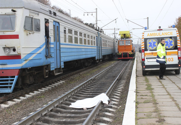 На-залізничному-переїзді-у-Квасилові-чоловіка-збив-поїзд
